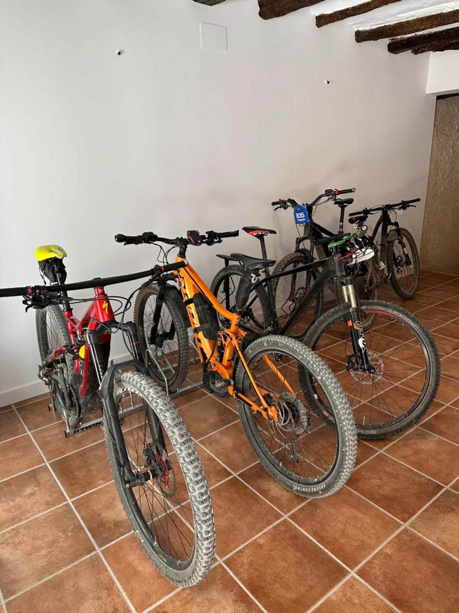 Lerin Casa Rural La Cuca מראה חיצוני תמונה